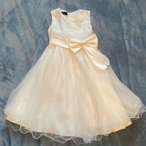 Ivory flower girls dress